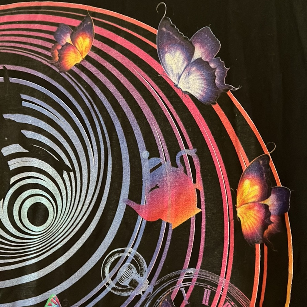 NWOT DISNEY Alice in Wonderland t- shirt - shirt sleeves - brilliant colors - Picture 7 of 8